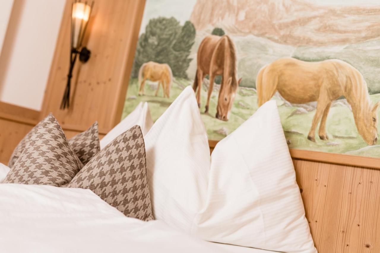 Apartments Villa Gardena - Gardenahotels Selva di Val Gardena Ngoại thất bức ảnh