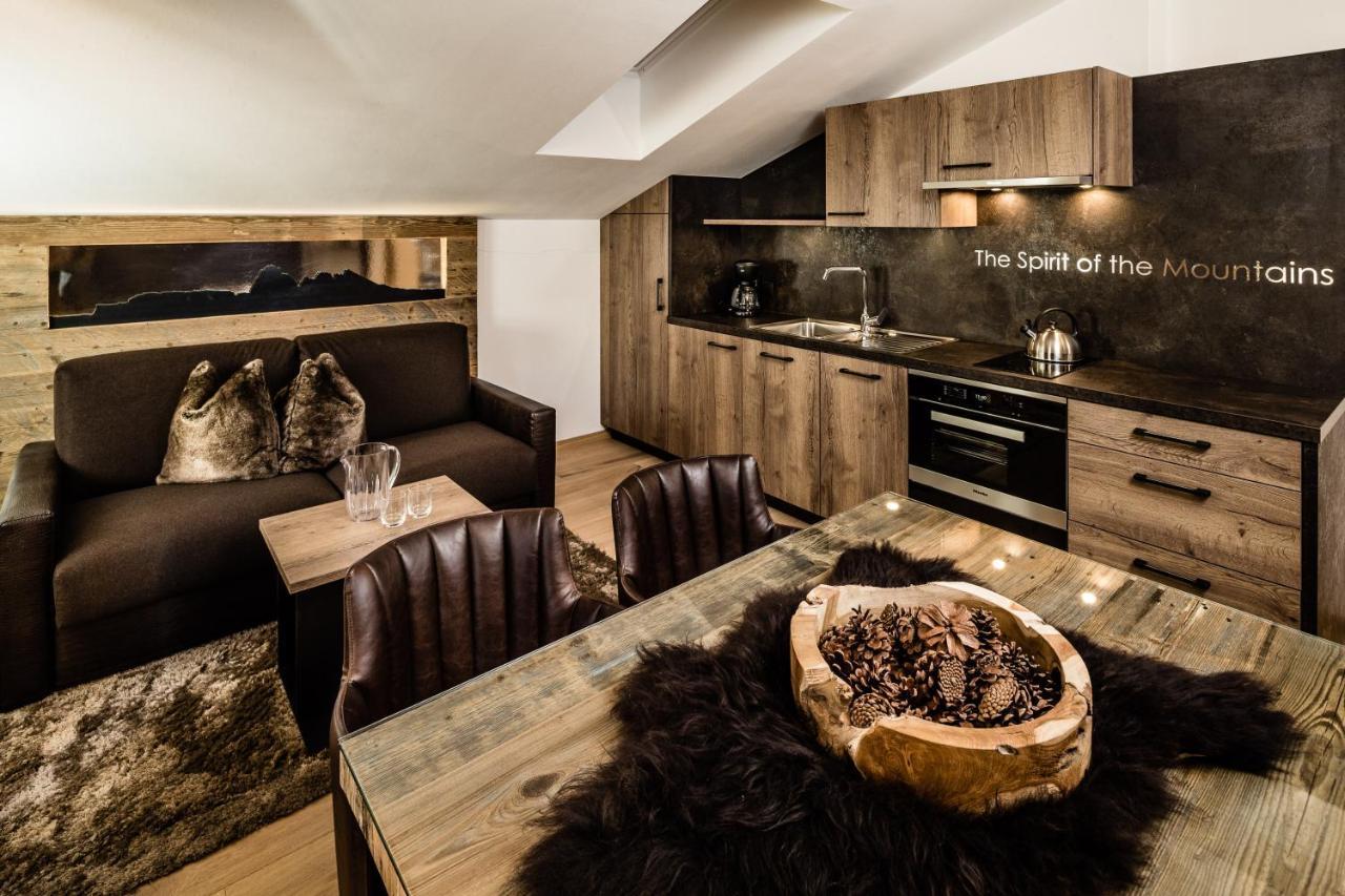 Apartments Villa Gardena - Gardenahotels Selva di Val Gardena Ngoại thất bức ảnh
