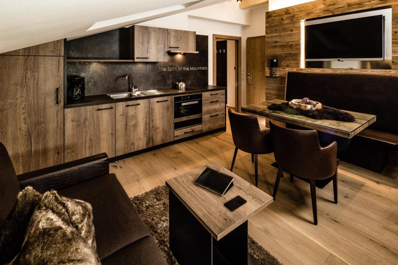 Apartments Villa Gardena - Gardenahotels Selva di Val Gardena Ngoại thất bức ảnh