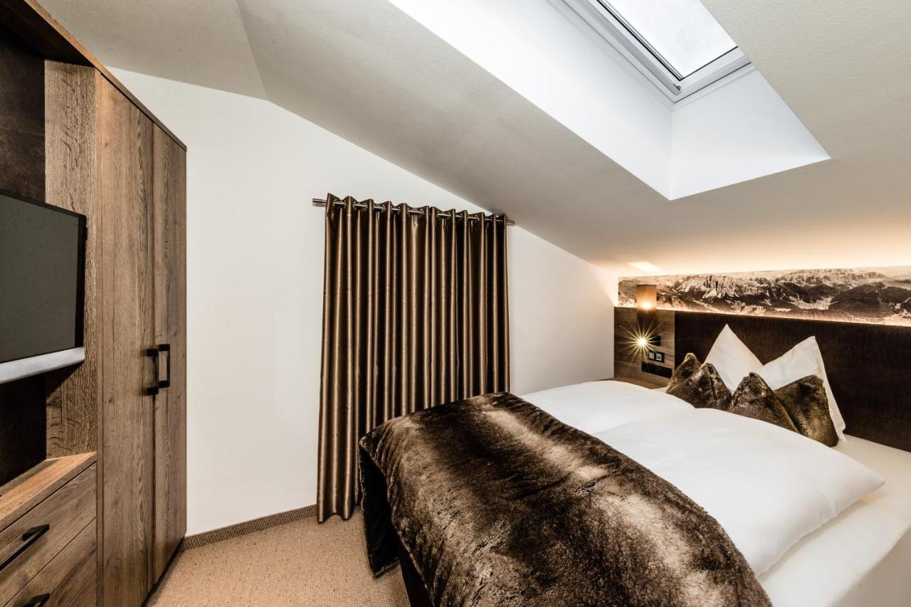 Apartments Villa Gardena - Gardenahotels Selva di Val Gardena Ngoại thất bức ảnh