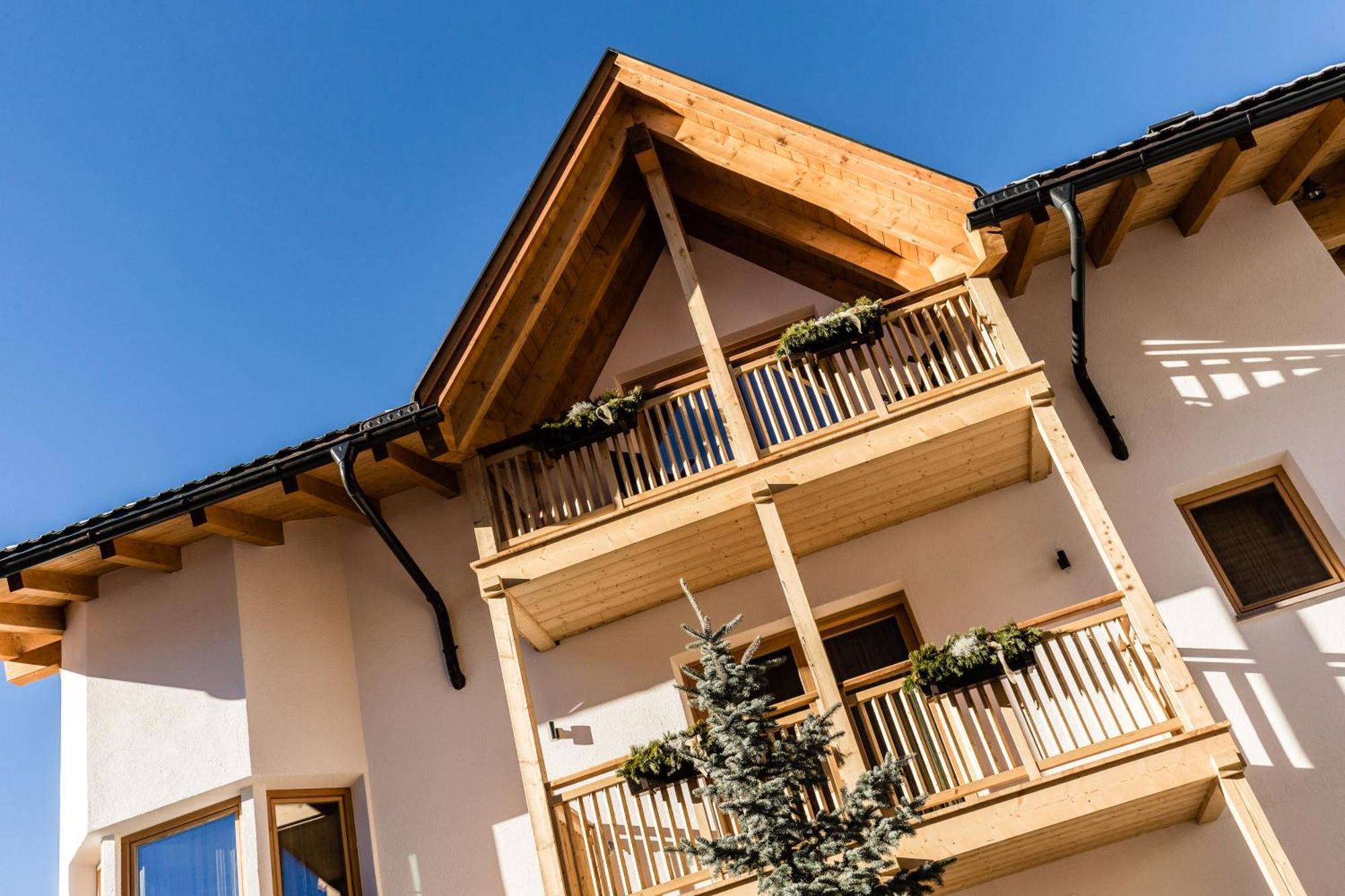 Apartments Villa Gardena - Gardenahotels Selva di Val Gardena Ngoại thất bức ảnh