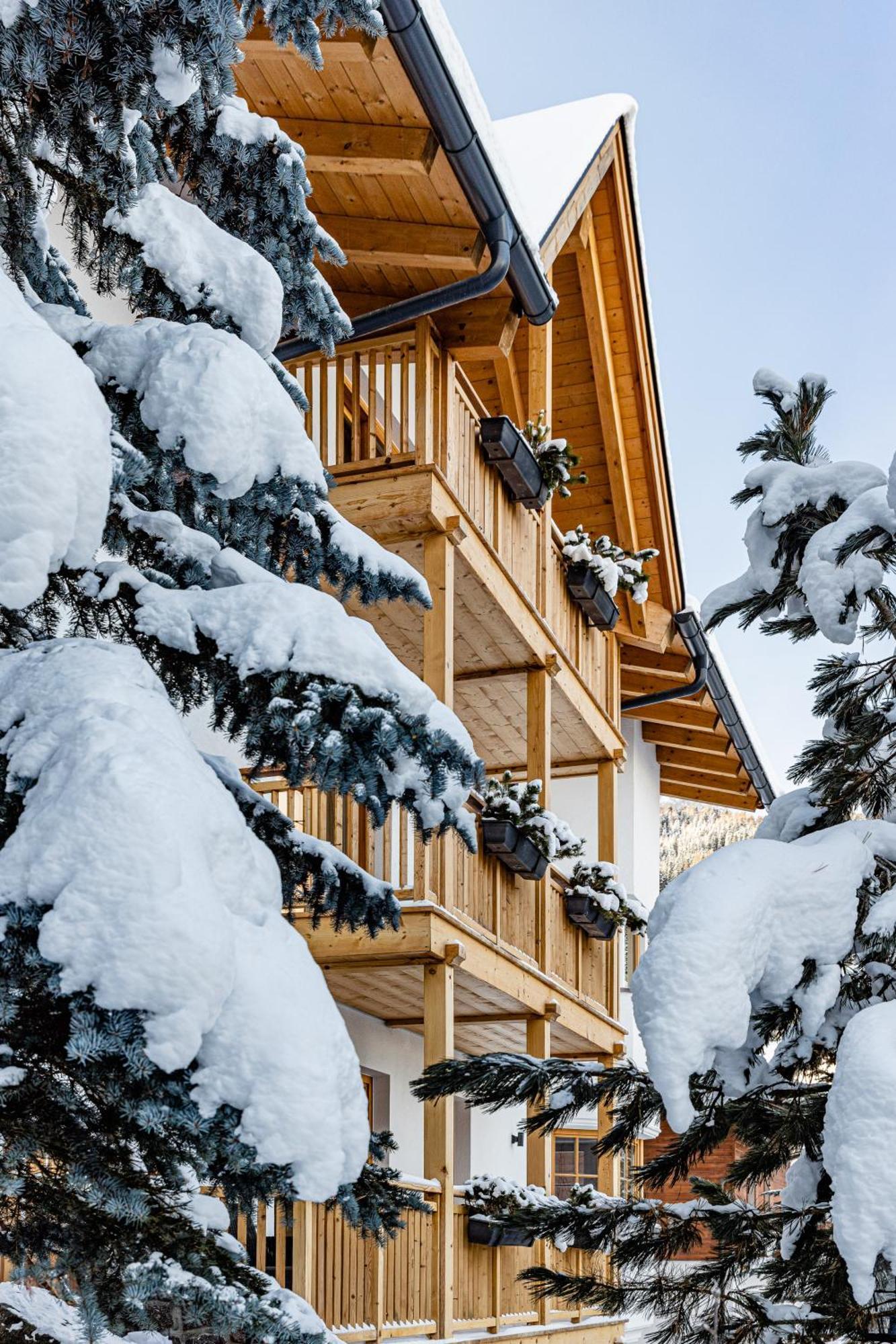 Apartments Villa Gardena - Gardenahotels Selva di Val Gardena Ngoại thất bức ảnh